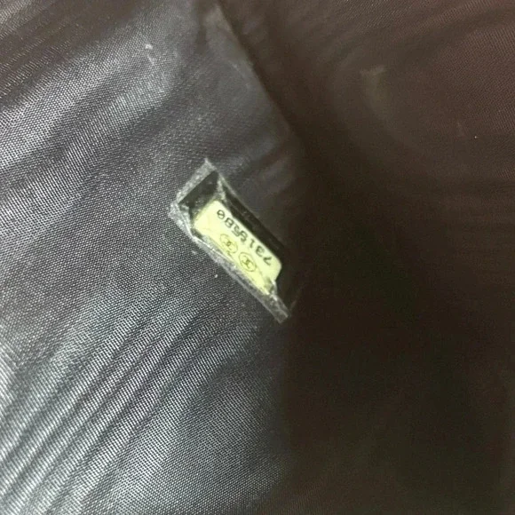 Chanel chocolate bar wallet - Picture 3 of 5